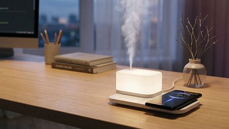 Настольная беспроводная (15W) зарядная станция  "Smart Base" с увлажнителем и лампой
